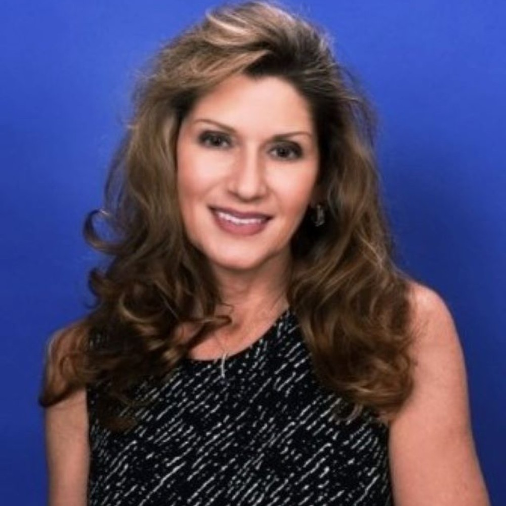 Meet your Posher, Debi
